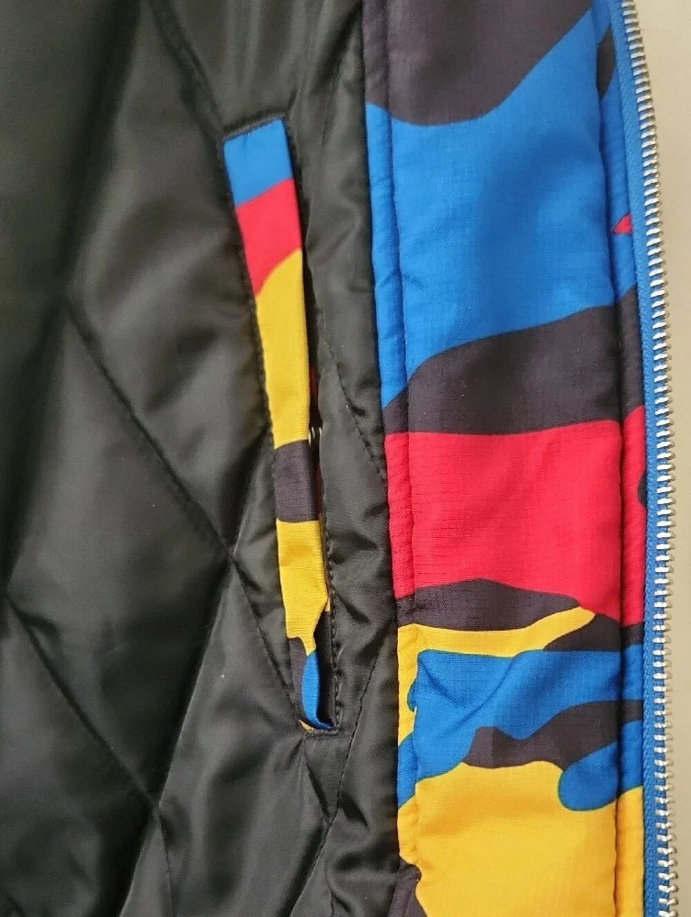 True Religion Red Yellow Blue Camo Bomber Jacket XL